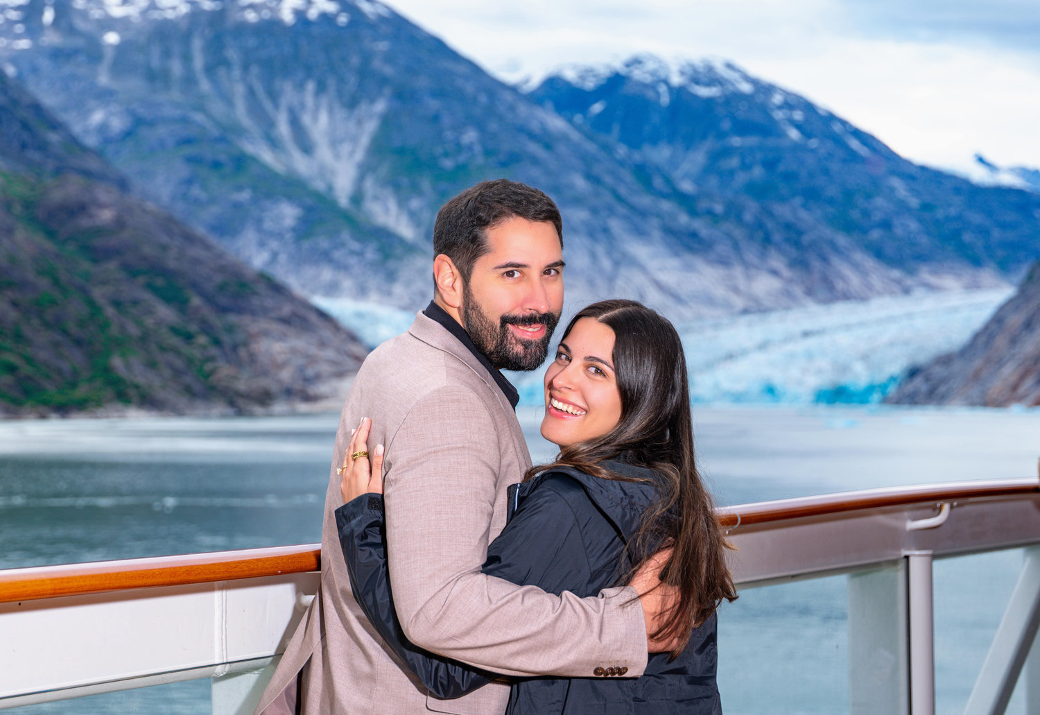The Wedding Website of Cristina del Mar Aponte and Michael Korongy