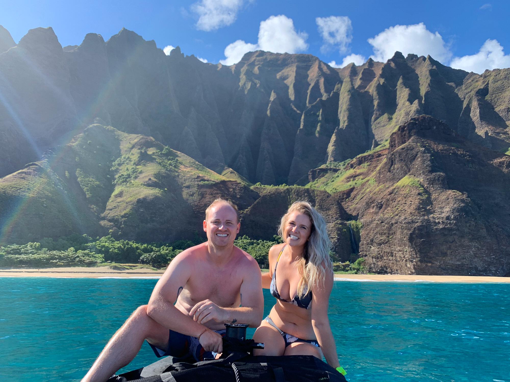 Napali coast boat cruise