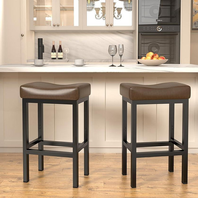SANUMY Bar Stools Set of 2, 24 Inch Counter Height Bar Stools for Kitchen Island, Faux Leather Upholstered Thick Saddle Seats & Heavy Duty Metal Base, Easy Assembly, Brown