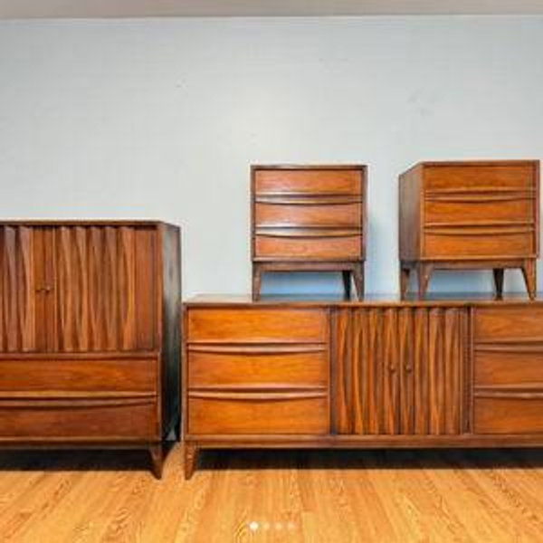 Vintage Bedroom Set Fund