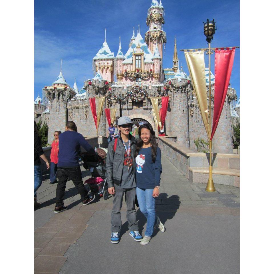 We love going to didneeyylannd!!
zee-pah-dee-doo-dah, zee-pah-dee-day
He used to work at Dland at Bug's Life, Tower Terror and Aladdin show