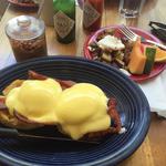 Mama's Royal Cafe
