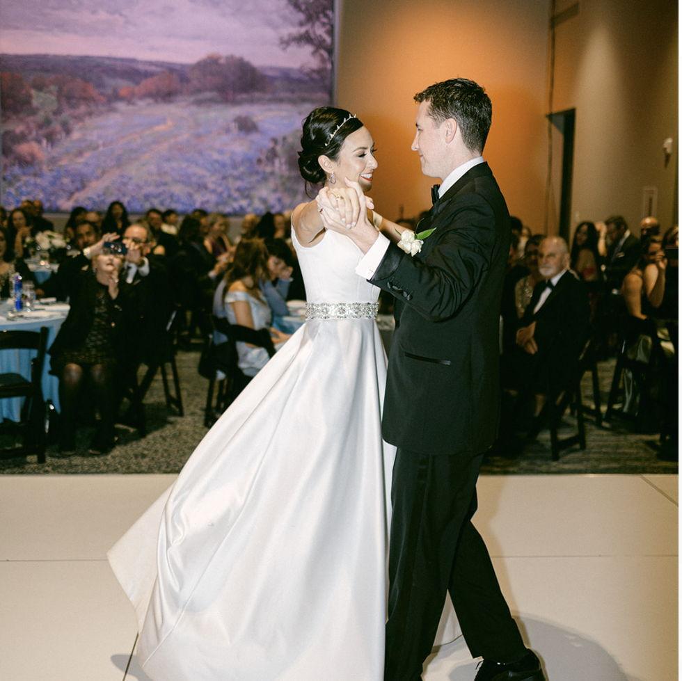 first dance Jamie and Chad Haller