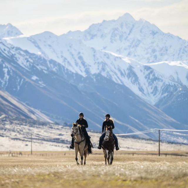 Horseback Riding in Ahuriri Valley