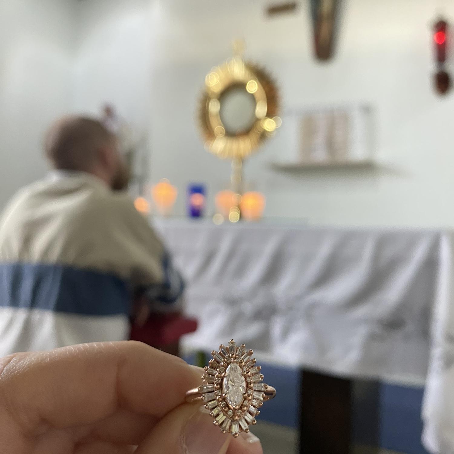 people have said the ring resembles a monstrance... they were right!