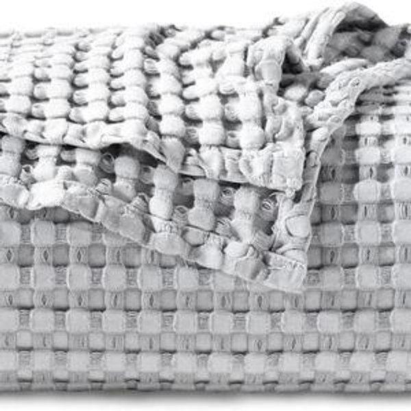 Bedsure Cooling Cotton Waffle Queen Size Blanket - Lightweight Breathable Blanket of Rayon Derived from Bamboo for Hot Sleepers, Luxury Throws for Bed, Couch and Sofa, Grey, 90x90 Inches