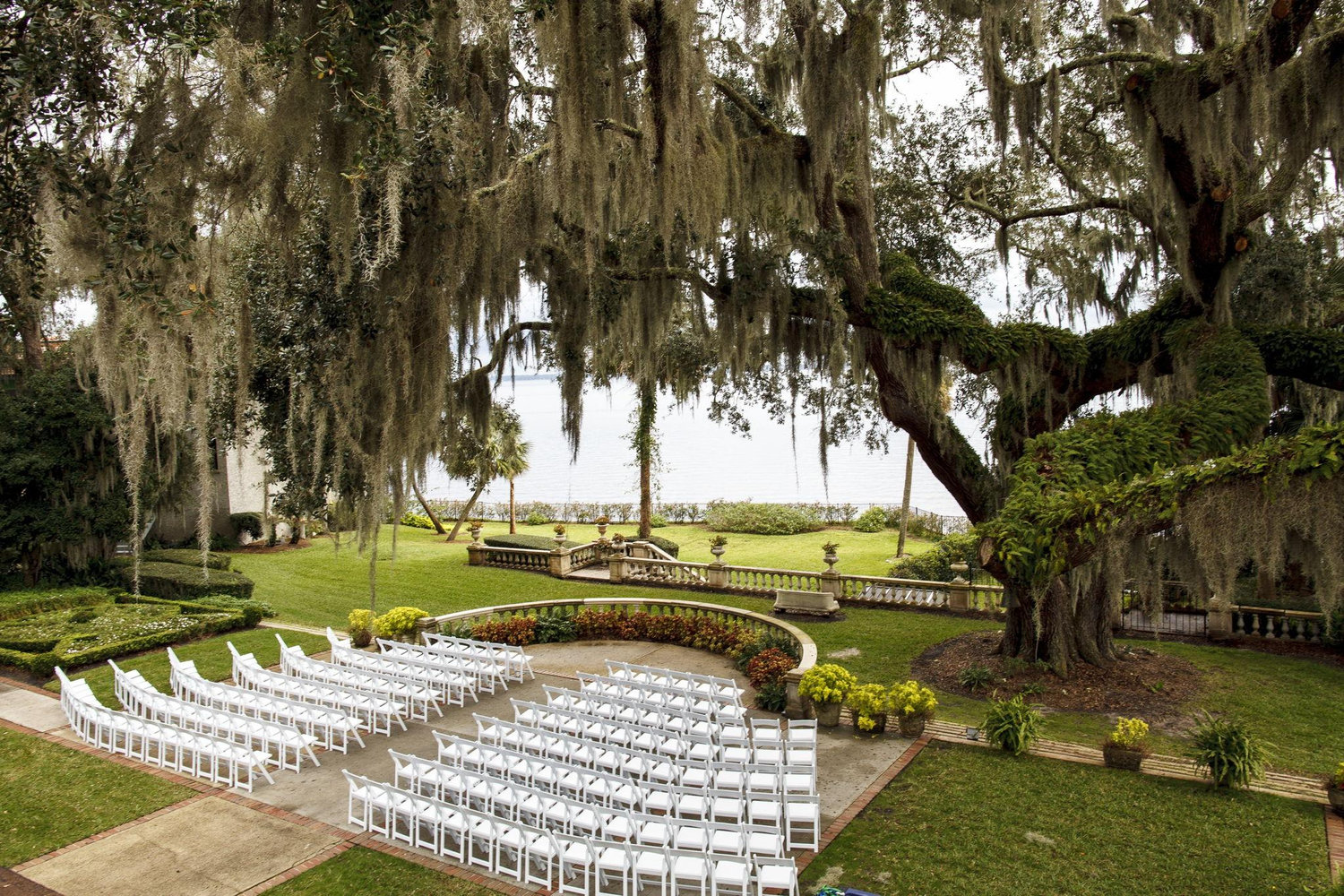 The Wedding Website of Cliff Wilson and Loretta Hartley