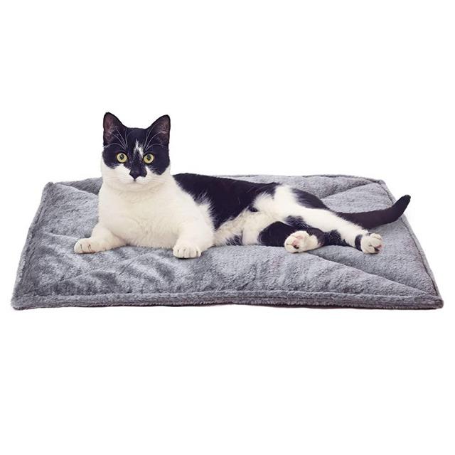 Furhaven Pet Products - ThermaNAP Cat Bed Pad, ThermaNAP Dog Blanket Mat, Self-Warming Waterproof Throw Blanket, Muddy Paws Absorbent Towel Floor Rug, and More