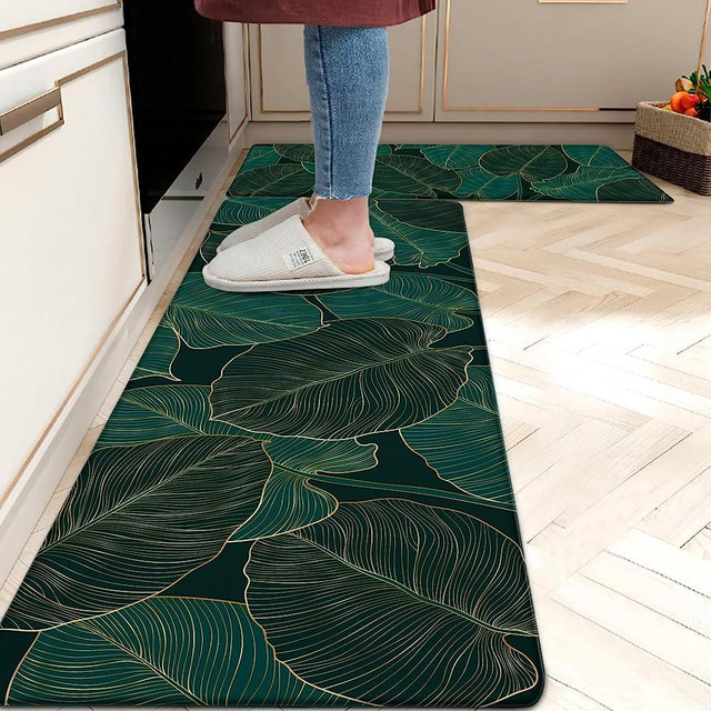 chiinvent Luxury Gold and Natural Emerald Green Leaves Kitchen Mats Anti Fatigue Cushioned Memory Foam Golden Boho Tropical Leaf Comfort Standing PVC Leather Washable Kitchen Rugs Set of 2