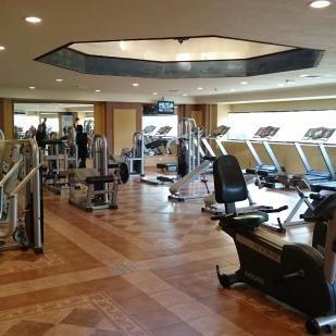 Free Gym, Sauna and whirlpool bath
