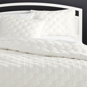 Palazzo White Quilt King