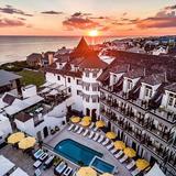 The Pearl Hotel & Rooftop