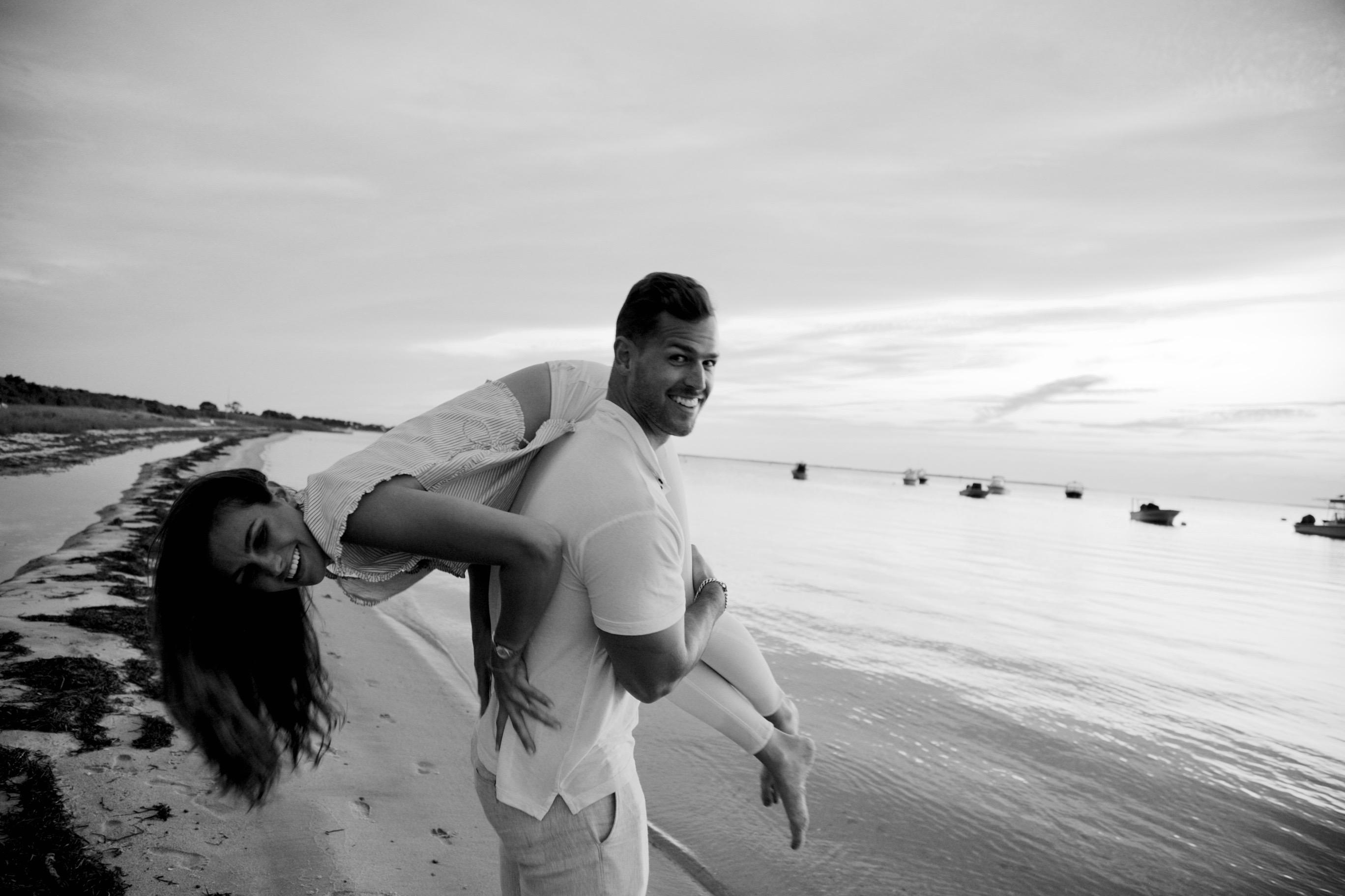 The Wedding Website of Laura Deskin and Henry Self