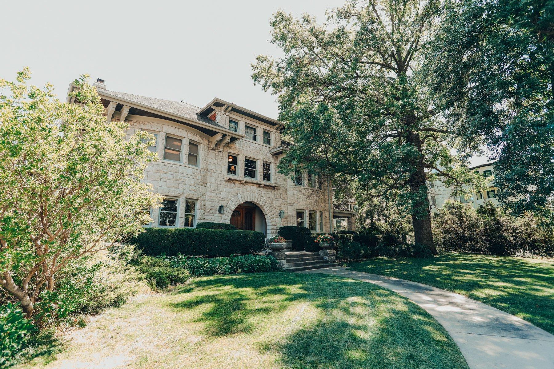 The Wedding Website of Hayden Parks and Rebecca Schrag