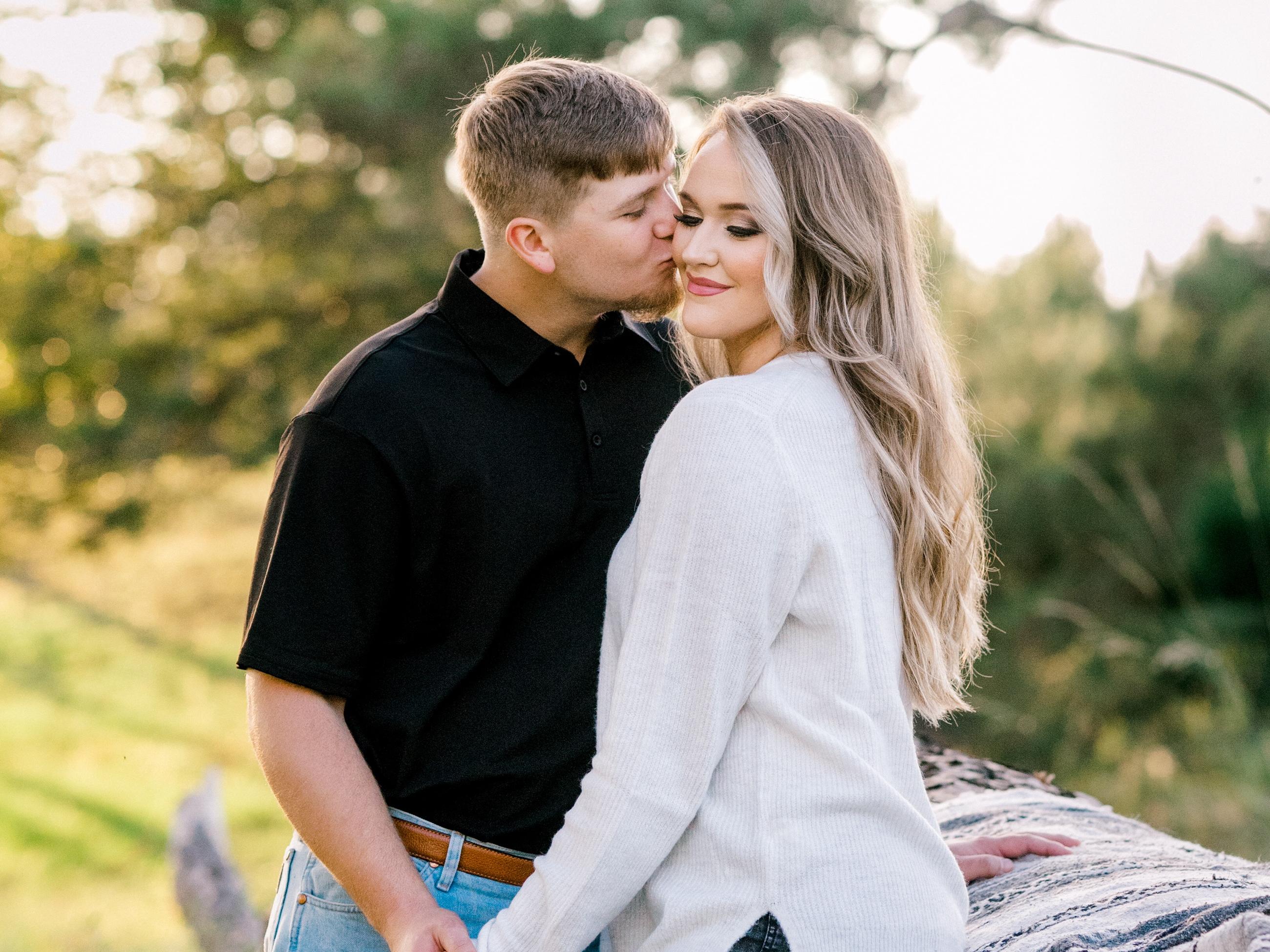 The Wedding Website of Molly Perry and Levi Underwood