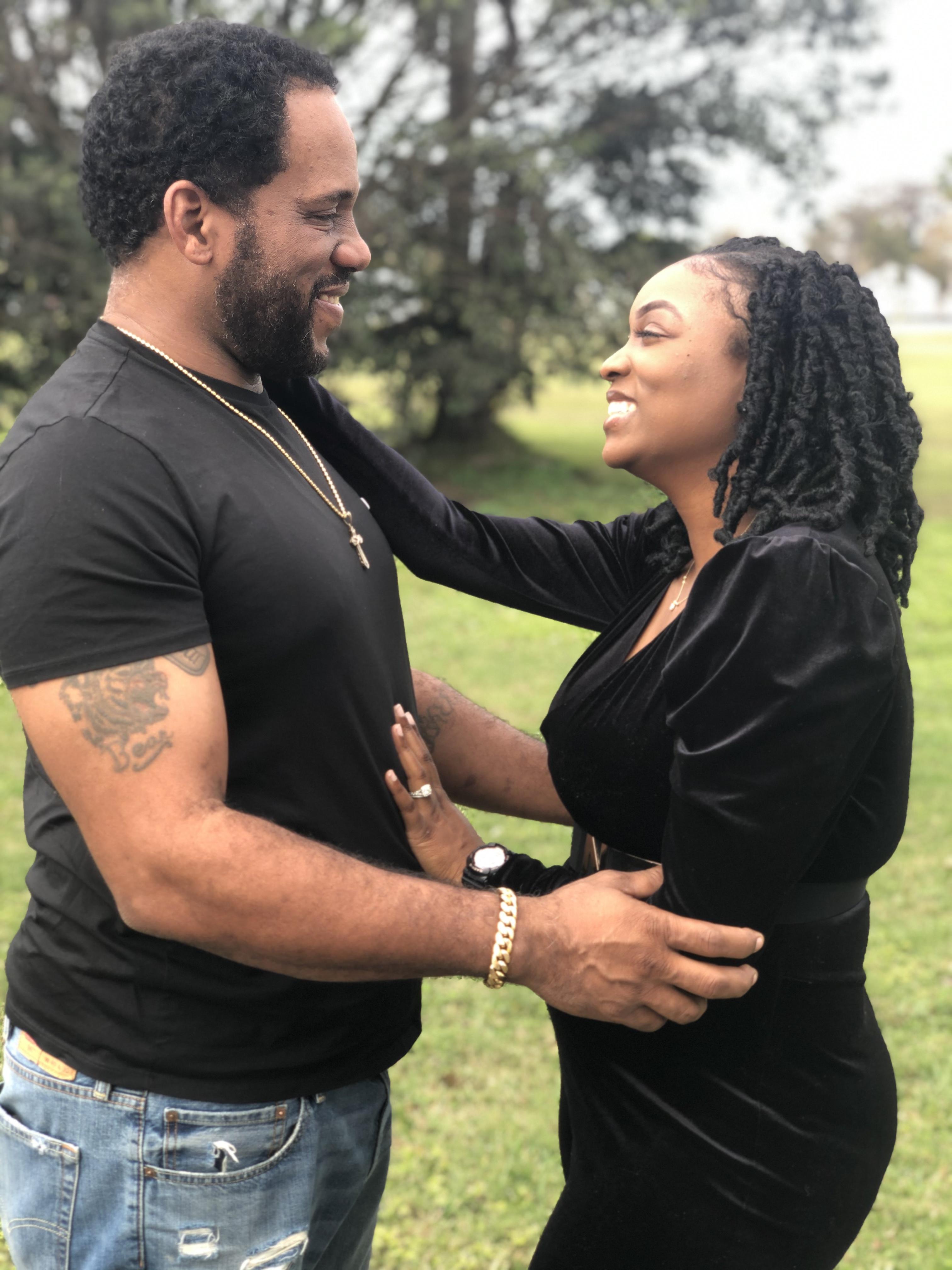 The Wedding Website of Kenneshia Lovely and John Hill