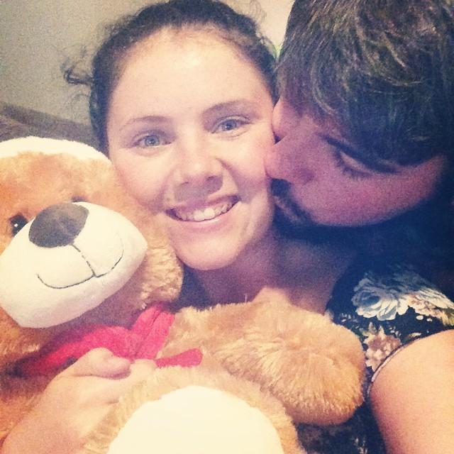 11.11.2014: Daniel gifts Laura Barnabus the bear for while she's away