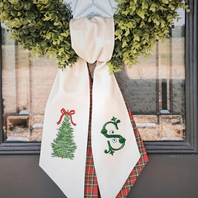 Embroidered Christmas Tree with Custom Monogram Wreath Sash, Personalized Organic Linen Winter Wreath Sash 52" x 5"