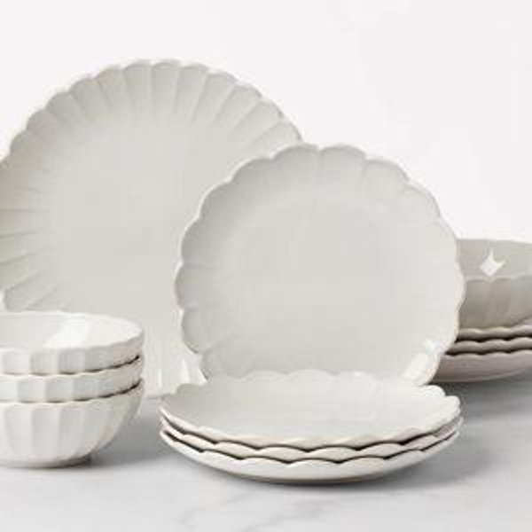 French Perle Scallop 12-Piece Dinnerware Set in White