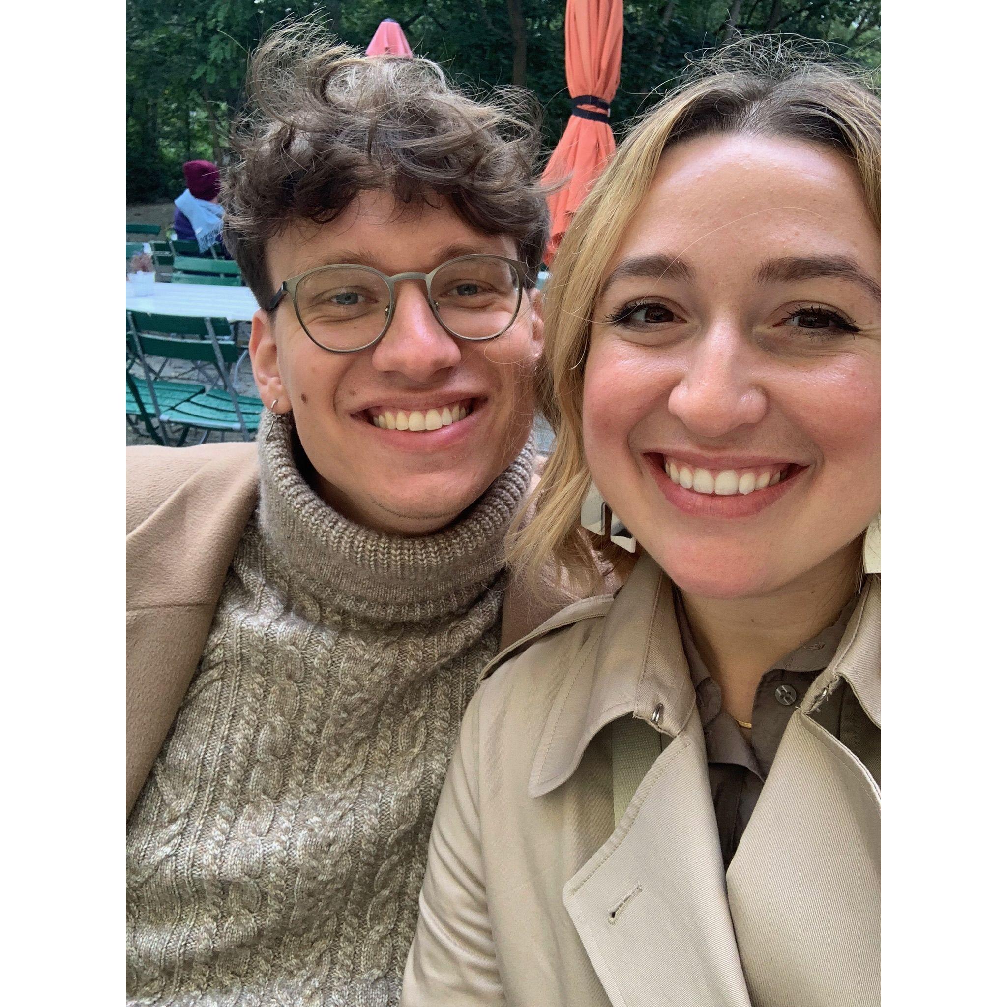 Met the Niederfranke Parents and Svenja for the first time after taking this picture! Ich habe die Niederfranke-Eltern und Svenja zum ersten Mal getroffen, nachdem ich dieses Foto gemacht hatte!