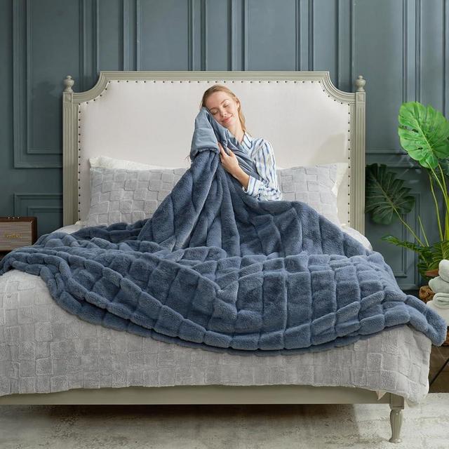 Cozy Bliss Faux Fur Throw Blanket for Couch, Cozy Warm Plush Striped Blanket for Sofa Bedroom Living Room, 90 * 90 Inches Blue