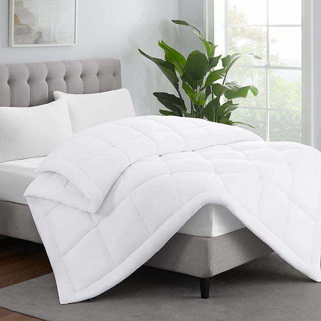 SERTA ComfortSure Soft Box Stitched Down Alternative Bedding Comforter Duvet Insert with 4 Corner Loops for All Season, White, King