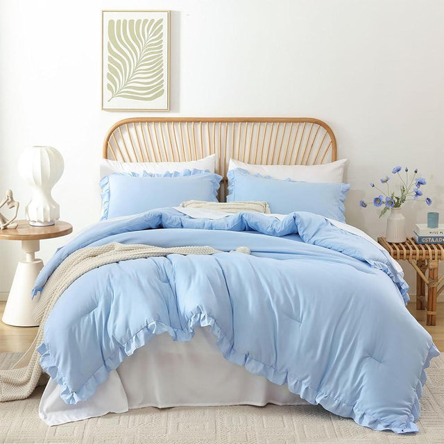 JANZAA Ruffle Light Blue Comforter Set King Size Comforter 3PCS 1 Emerald Comforter and 2 Pillowcases Vintage Farmhouse Shabby Chic Bedding Soft Fluffy Comforter Set All Season (Light Blue, King)