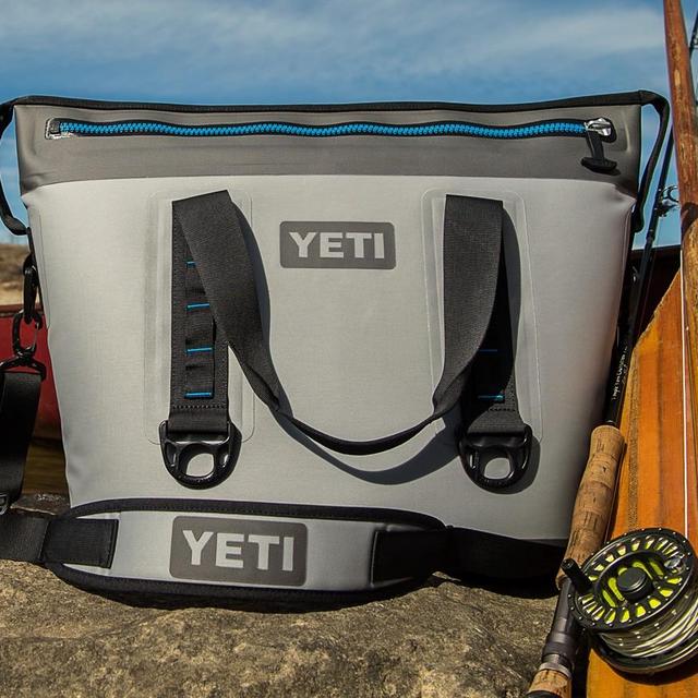 Yeti Hopper Two - 30 (Fog Gray/Tahoe Blue)