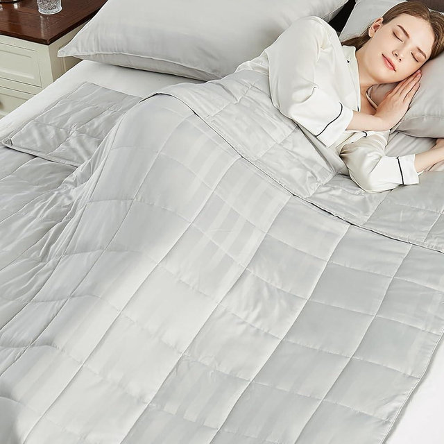Weighted Blanket Queen/King Size (80"x87" 20lbs),Ultra Soft and Cozy Cooling Weighted Blanket for Adult,Heavy Blanket with Machine Washable Soft Blanket, Light Grey