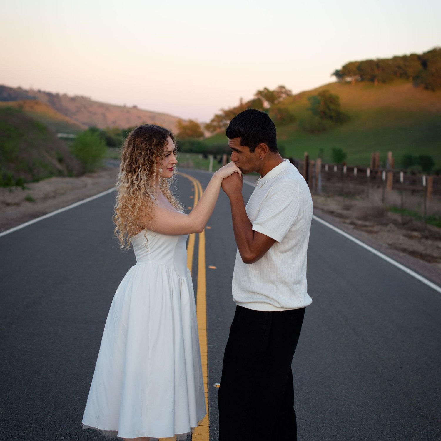 Engagement photos in the Buttes / Fotos de compromiso en las Buttes (2026)