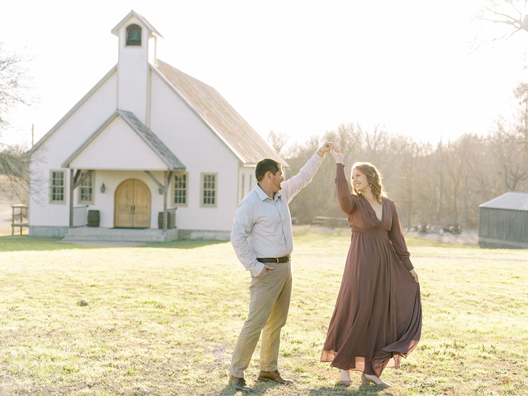 The Wedding Website of Kelli Gunter and Tyler Dale