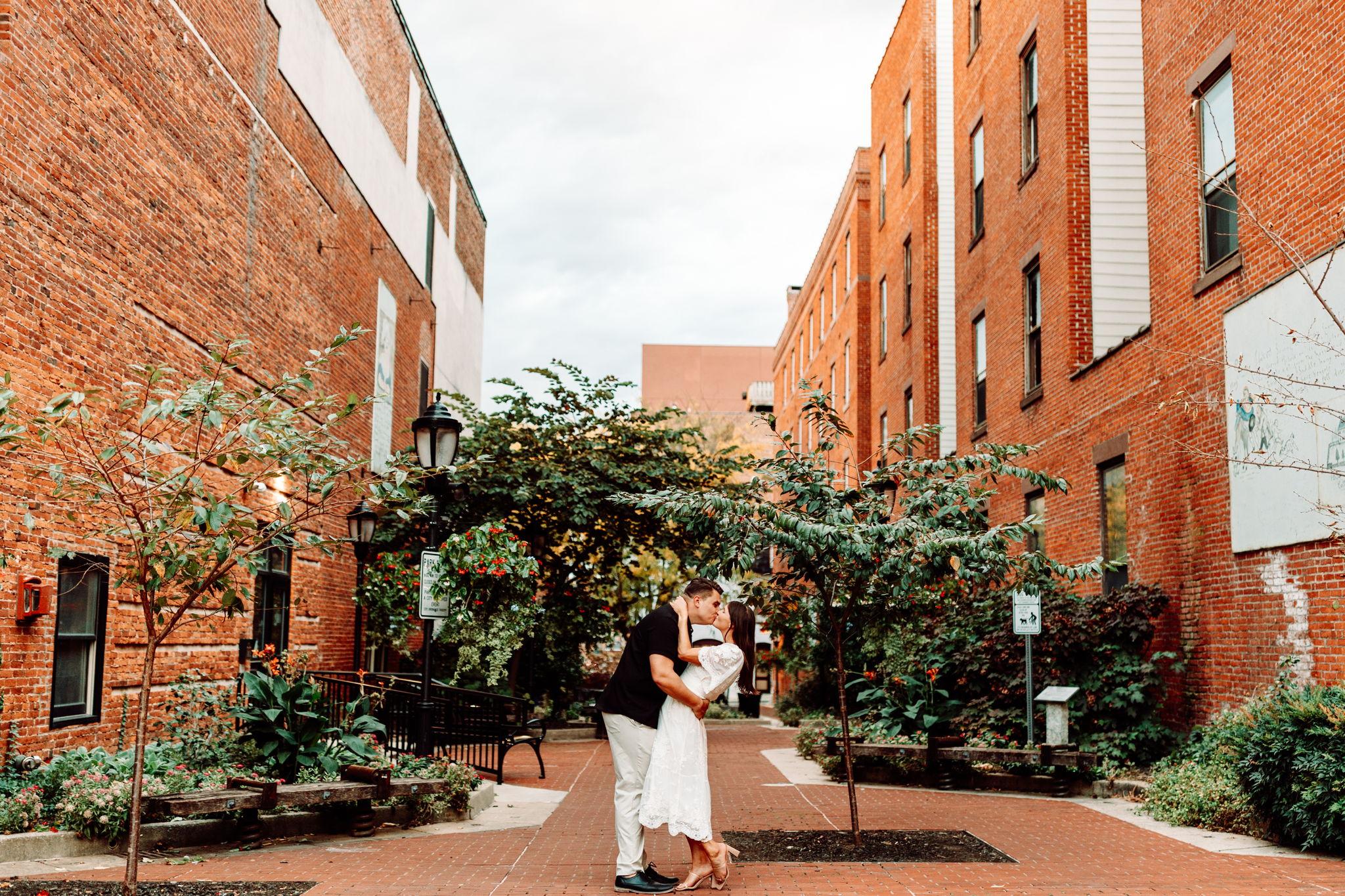 The Wedding Website of Sara Reynolds and Garrett Strous