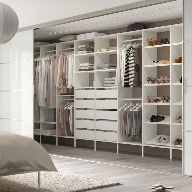 Custom Closet System
