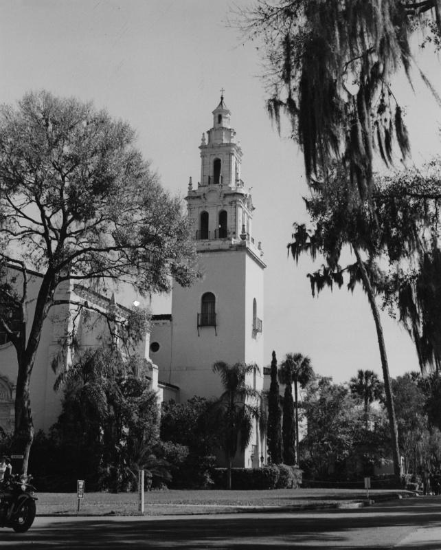 The Wedding Website of Jasmine Flores and John Skinner