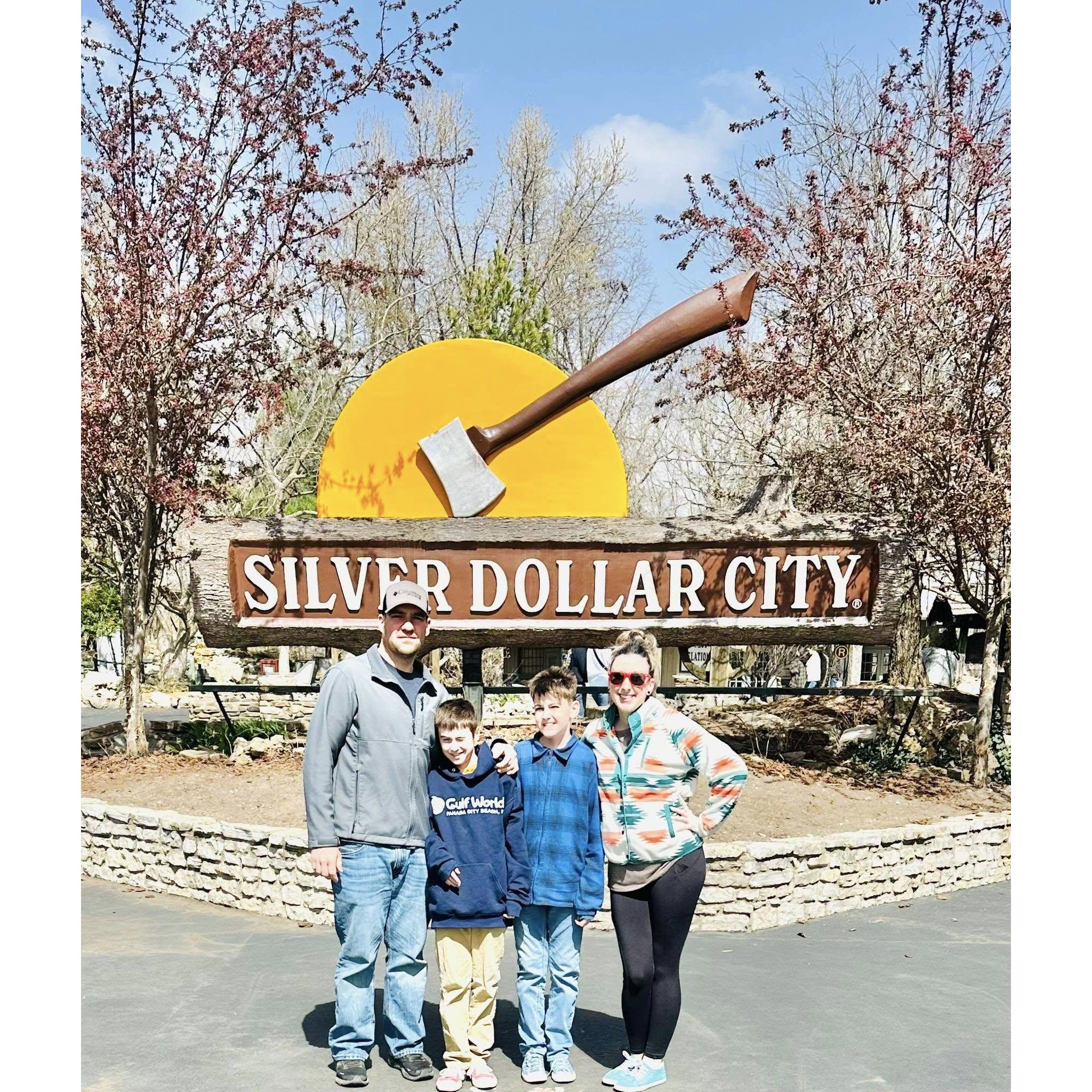 Kathryn wanted engagement photos in Missouri, where they left a part of their heart in those mountains, so they made it a family trip, took the kids to a theme park and did a bunch of hiking.