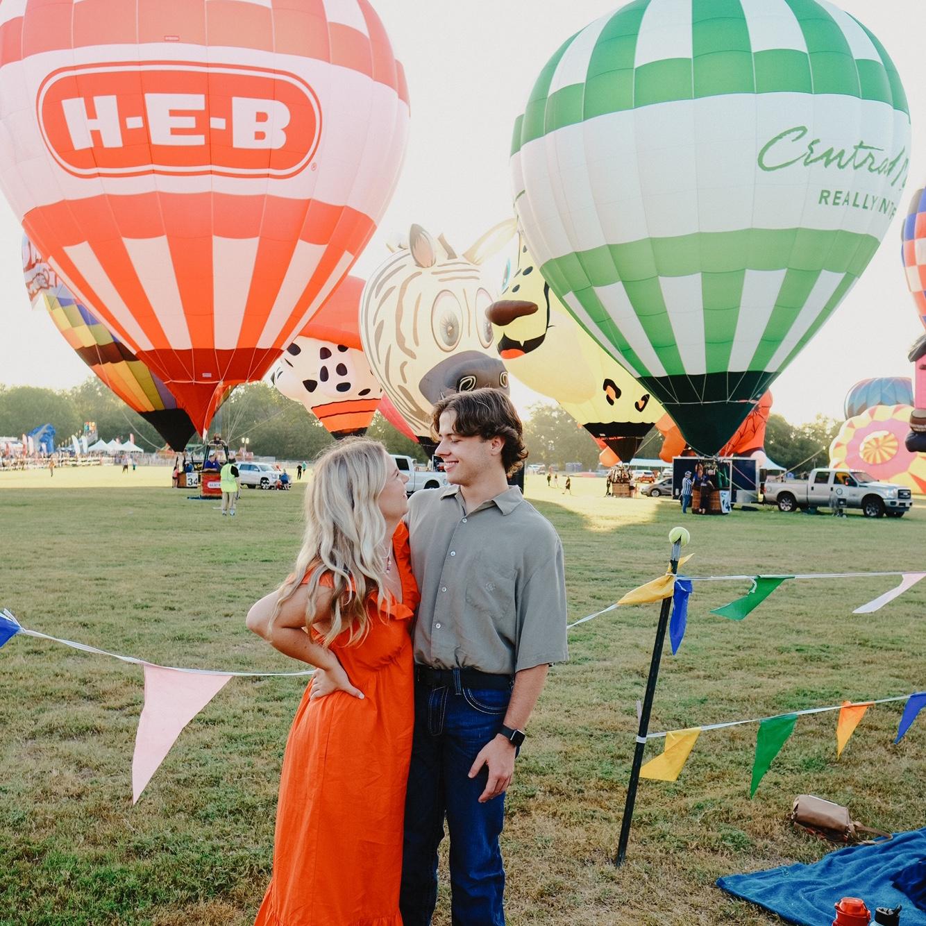 If you know me, you know I love hot air balloons!