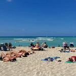 SATURDAY 10/11 | BEACH DAY