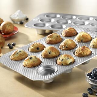 12-Cup Crown Muffin Pan