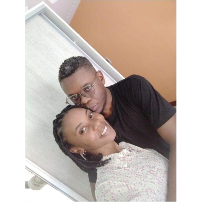 Sua presença me faz tão bem. Seu sorriso me deixa tão feliz. Seu abraço me faz ficar melhor nas horas mais difíceis.