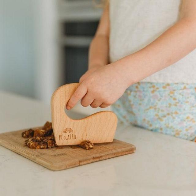 Toddler Vegetable and Fruit Cutter for Ferryn