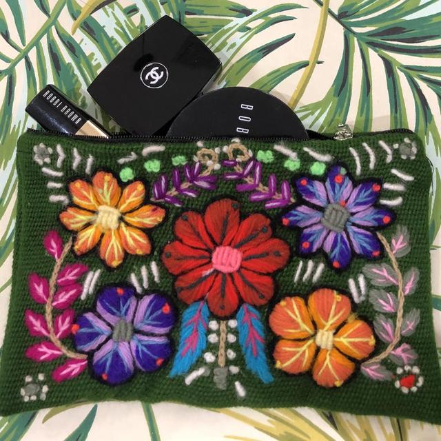 Handmade Alpaca Wool, Medium Size Zip Pouch with Floral Embroidery. Wallet/Cosmetic Case/Pencil Case/Electronic Case. Made in Cusco, Peru