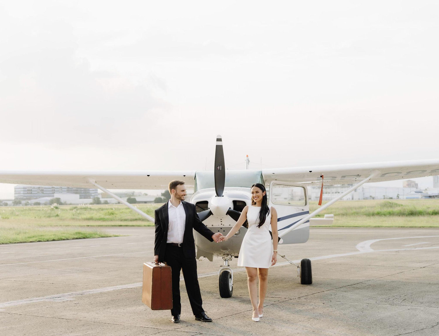 The Wedding Website of Desiree Vergara and Tom Viccaro