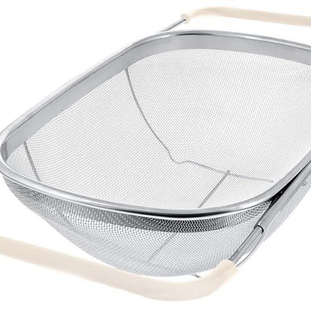 AJIODA Over The Sink Colander, 6 Quarts Stainless Steel Oval Colander with Expandable Rubber Grip Handle, Fine Mesh Strainer Baskets Kitchen Colander for Strain, Drain, Rinse Vegetables, Fruits, Beige