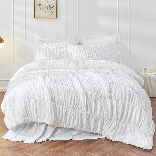 King Size Comforter Set Bedding - Ruched White Comforter King Bed Set Boho Shabby Chic Bedding for Bedroom Comforter Fluffy 3 Piece Ruffle Comforter Set with Pillow White Bedding Soft and Luxury
