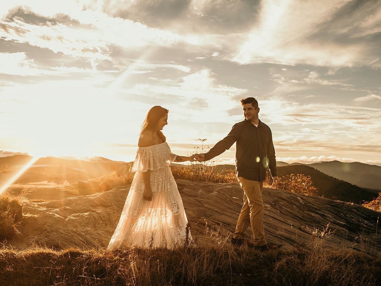 The Wedding Website of Desi Zahedi and Ashton Kleemann
