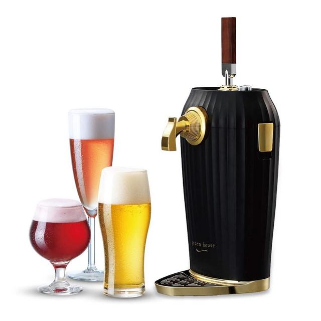 DOUBLE BEER & FINE FOAM DISPENSER : Holds two cans or bottles of beer or juice at once. The fine foam allows you to preserve the taste of beer for a long time and create your favorite beer cocktails.