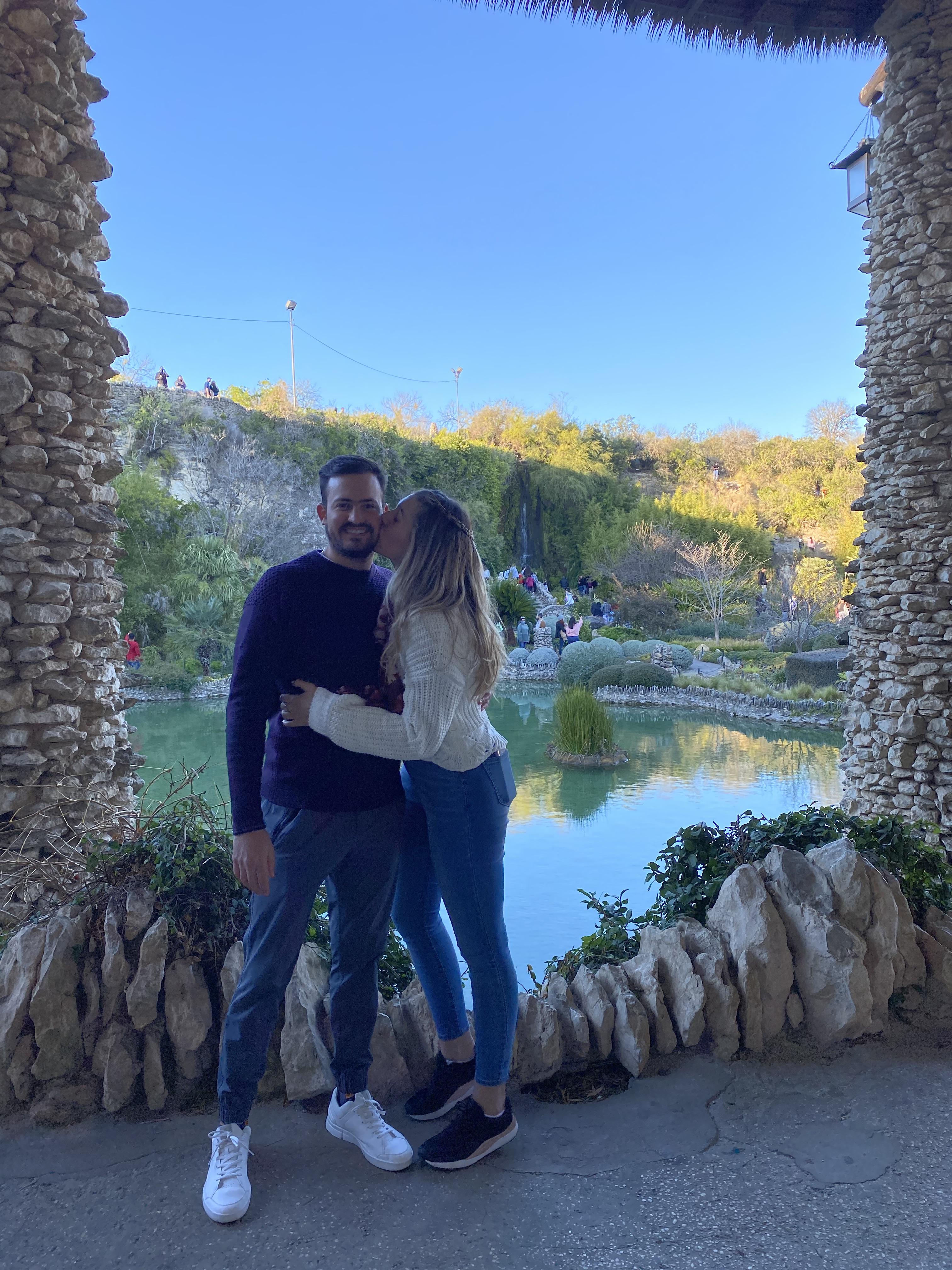 The Wedding Website of Clarissa Ferris and Andrés Thielen