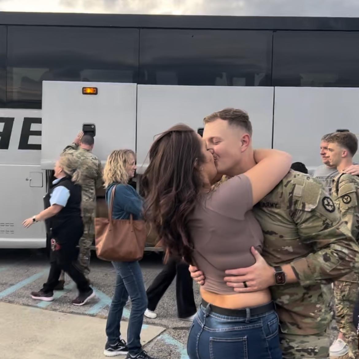 Deployment Homecoming 🥳