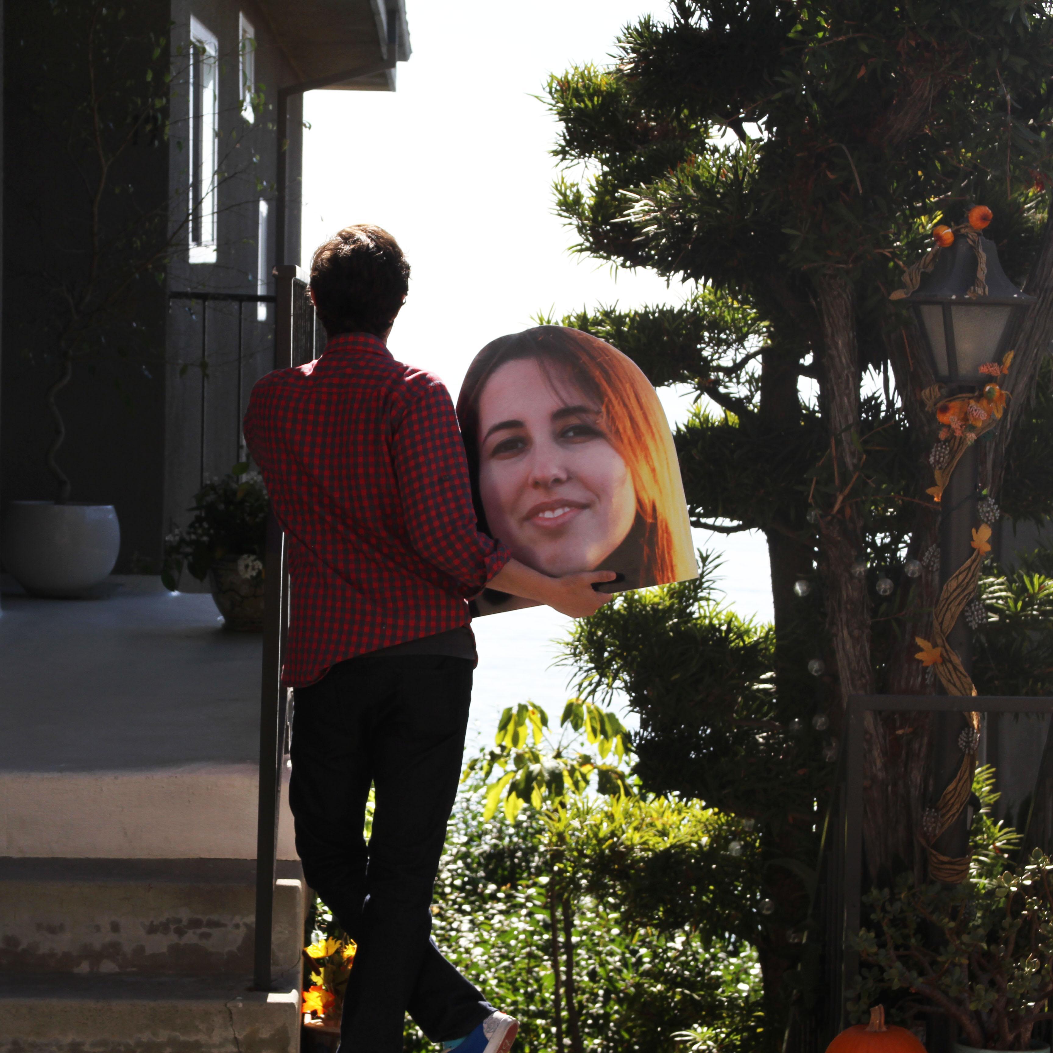 Outside Joey and Kato's old apartment in Malibu where we spent lots of time cat sitting!