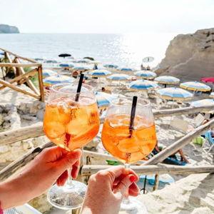 Beach Club & Aperol Spritz relaxation